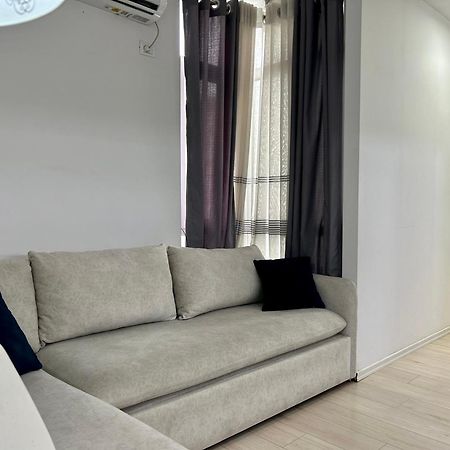 A&X Lovely And Central Apartment - 24H Self Check-In Tirana Esterno foto
