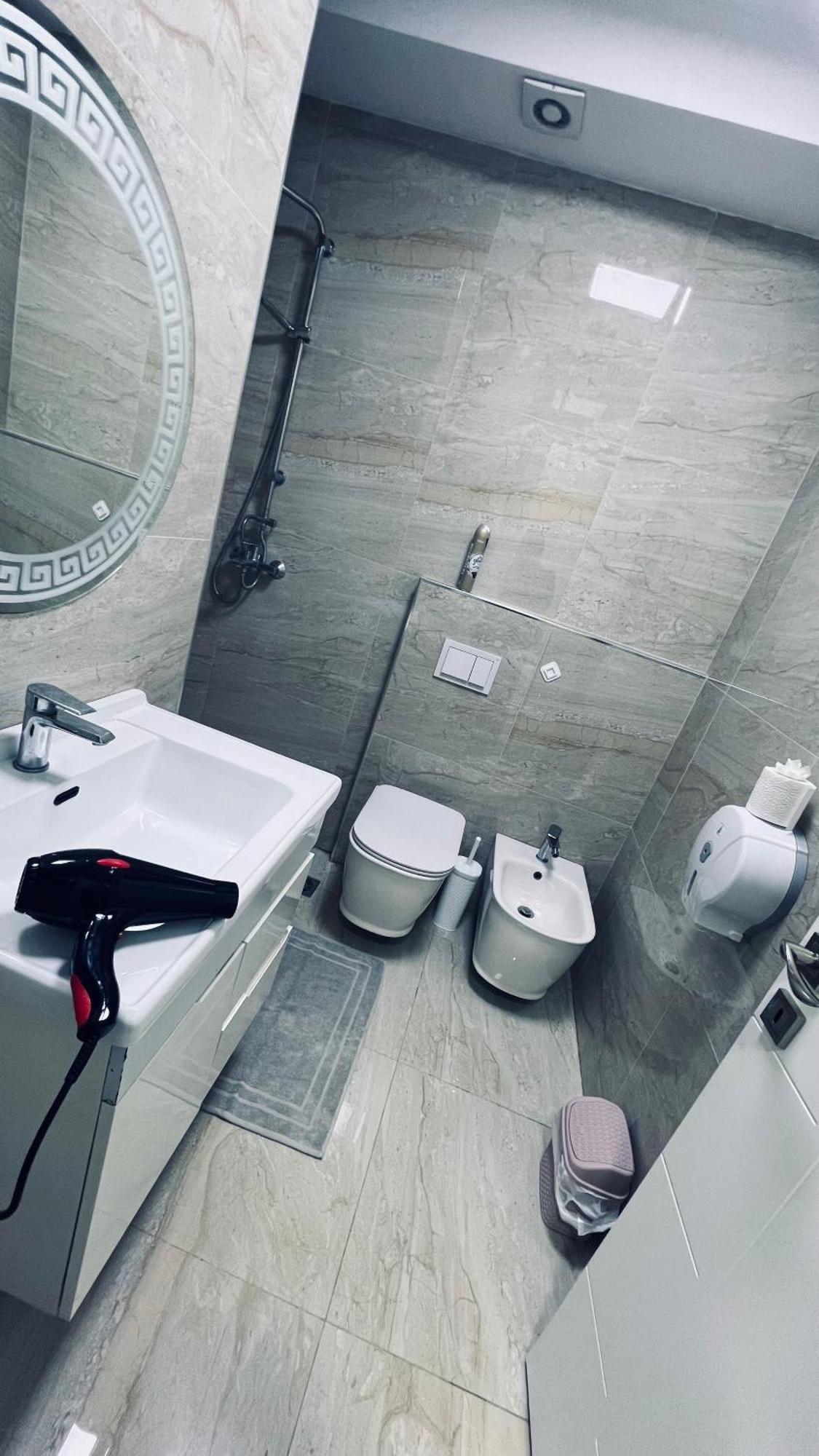 A&X Lovely And Central Apartment - 24H Self Check-In Tirana Esterno foto